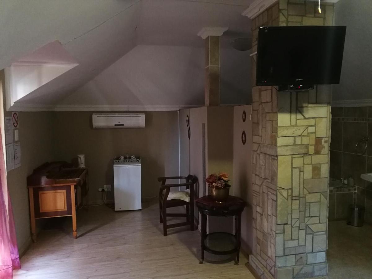 Bougain Villa Guesthouse Winburg 外观 照片